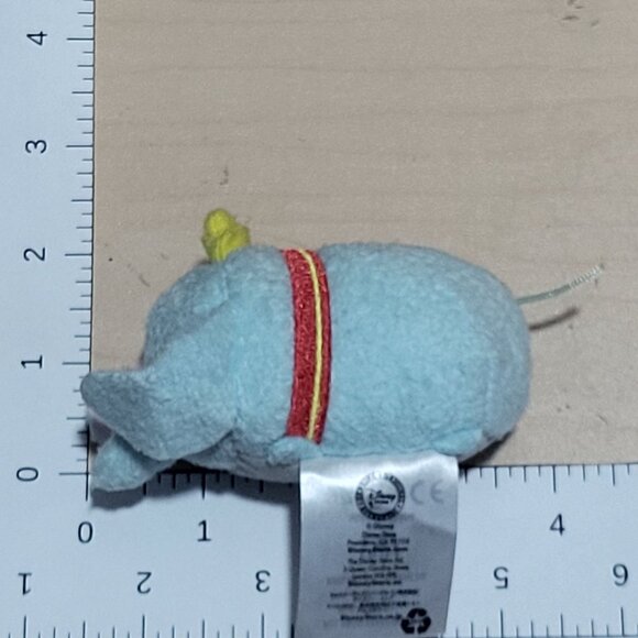 Disney Tsum Tsum Mini Dumbo Plush - Picture 9 of 9